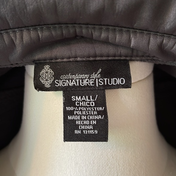 All weather trench. Gray size small. Good preowned - Picture 7 of 8